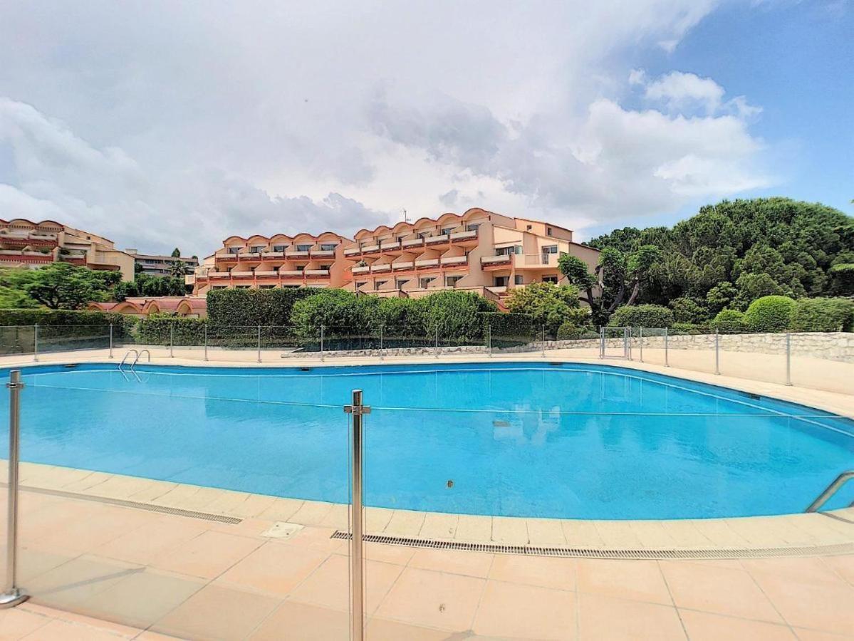 אנטיב 2 Pieces Climatise-Wifi / 4 Voyageurs / Boxe Prive / 2 Piscines / 2 Tennis / Petanque / Pingpong מראה חיצוני תמונה