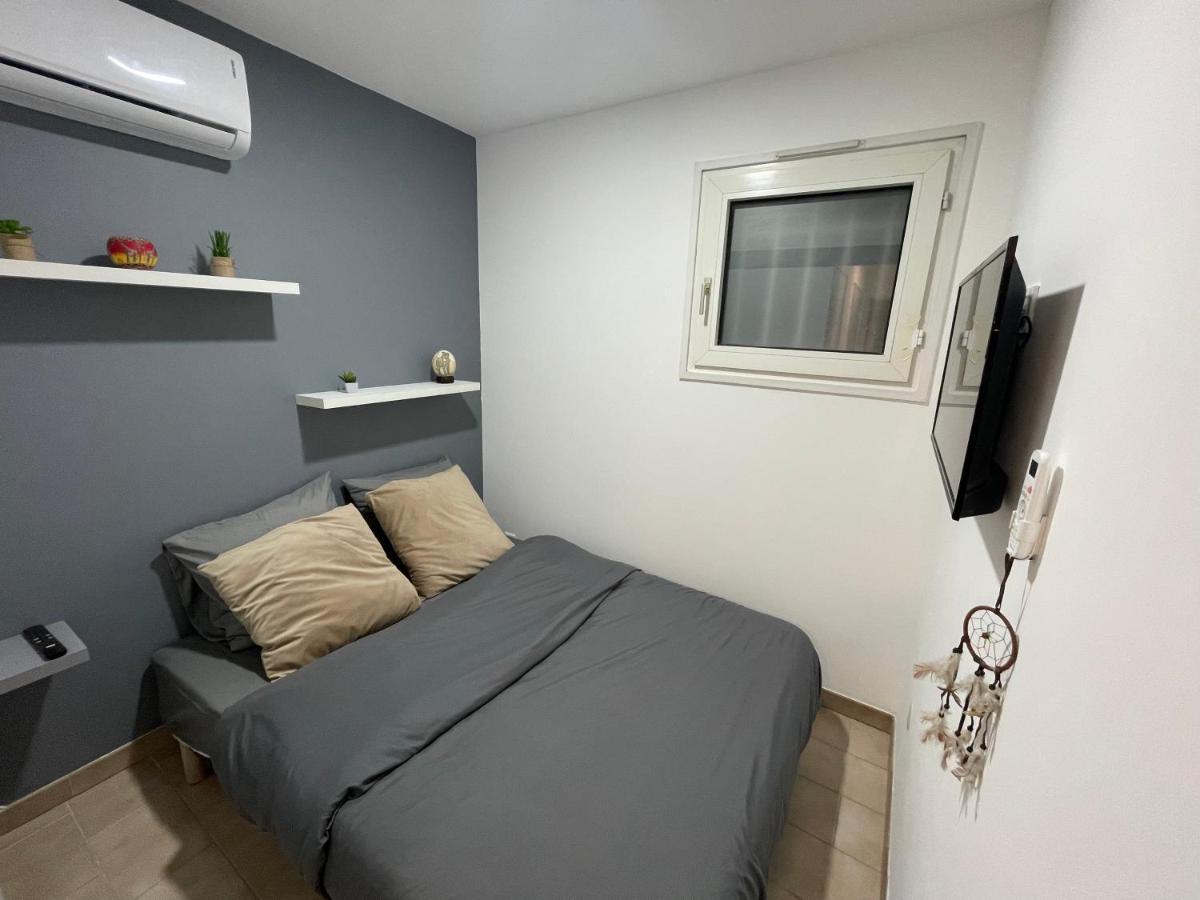 אנטיב 2 Pieces Climatise-Wifi / 4 Voyageurs / Boxe Prive / 2 Piscines / 2 Tennis / Petanque / Pingpong מראה חיצוני תמונה